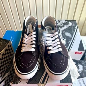 Vans Skate Grosso M   New, never worn Size 10.5   Dark Brown/Navy
